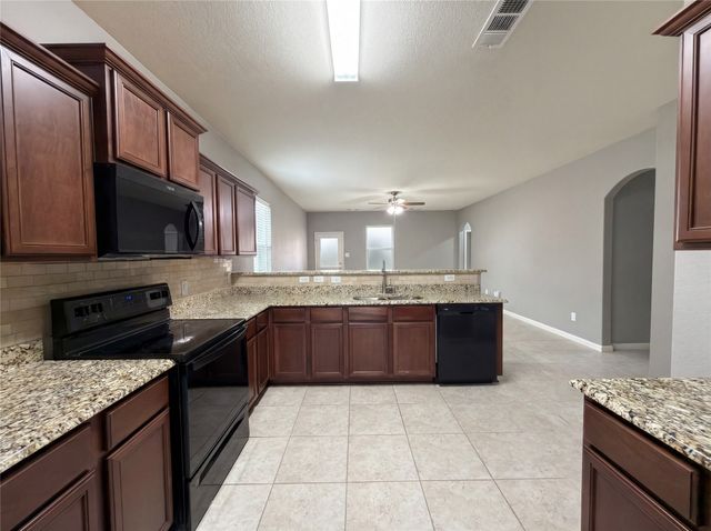 6020 Amber Cliff Lane, Fort Worth, TX 76179