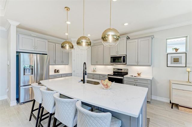 576 RAVELLO BOULEVARD, Nokomis, FL 34275