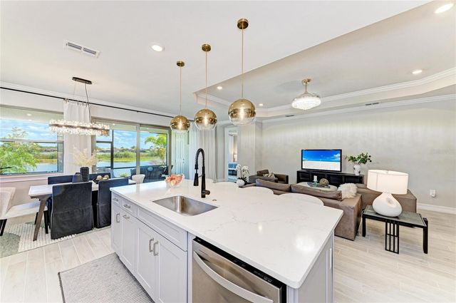 576 RAVELLO BOULEVARD, Nokomis, FL 34275