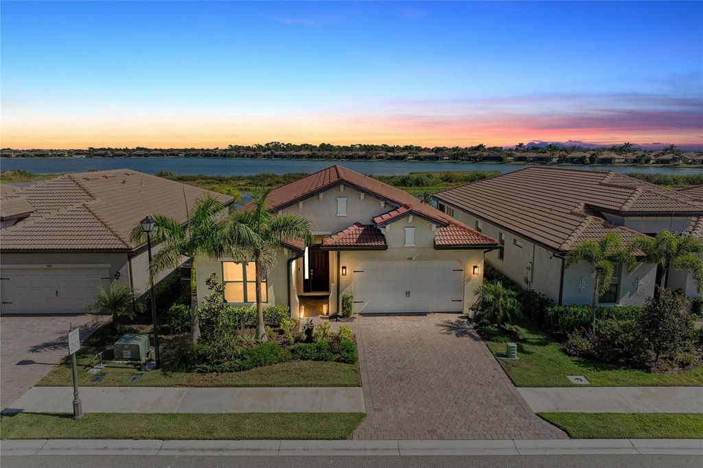 576 RAVELLO BOULEVARD, Nokomis, FL 34275