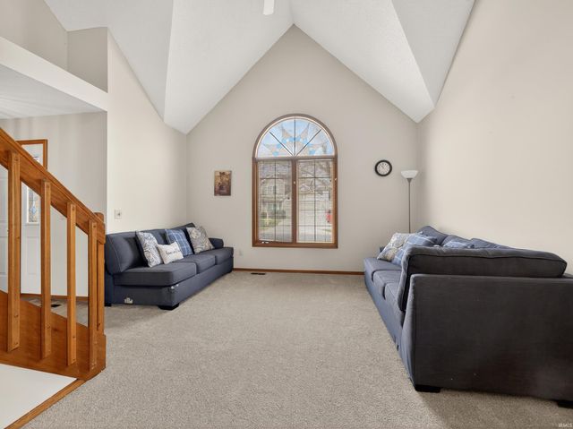 10514 Cherry Creek Road, Fort Wayne, IN 46818