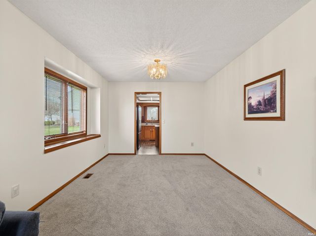 10514 Cherry Creek Road, Fort Wayne, IN 46818