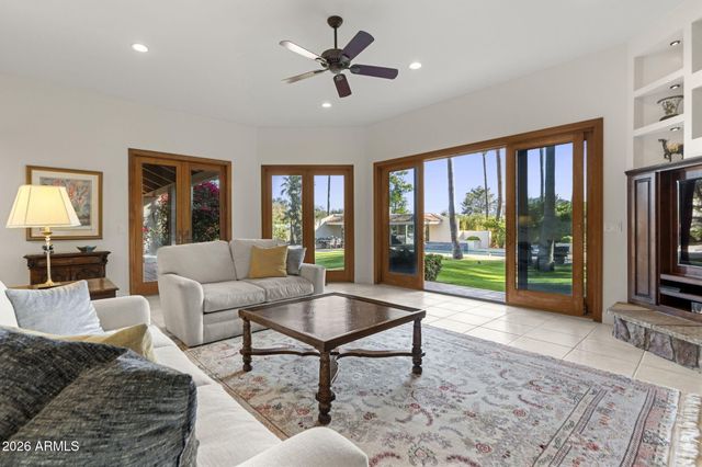 5225 E TURQUOISE Avenue, Paradise Valley, AZ 85253