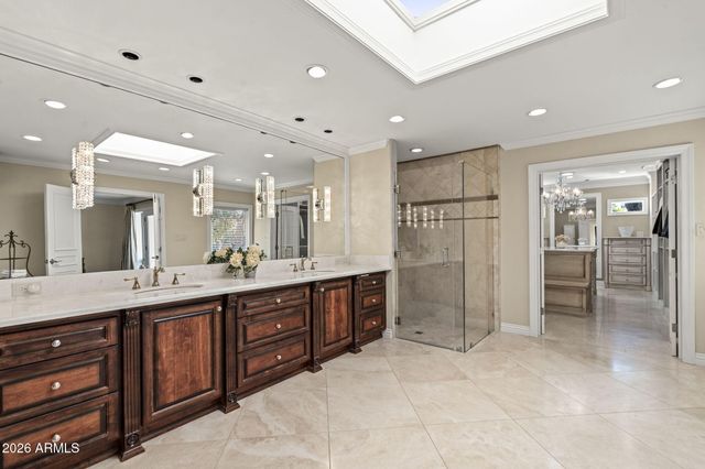 5225 E TURQUOISE Avenue, Paradise Valley, AZ 85253