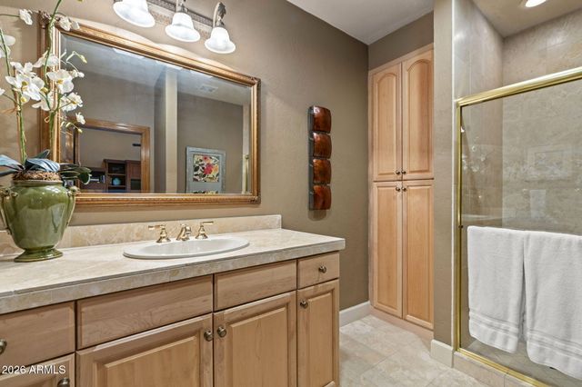 5225 E TURQUOISE Avenue, Paradise Valley, AZ 85253