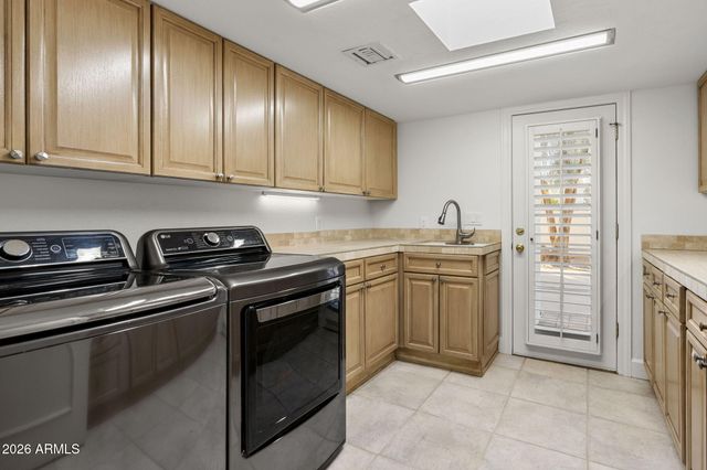 5225 E TURQUOISE Avenue, Paradise Valley, AZ 85253