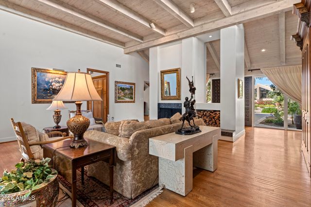 5225 E TURQUOISE Avenue, Paradise Valley, AZ 85253