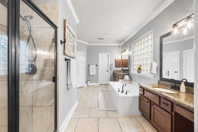 2167 Summit Mist Drive, Conroe, TX 77304