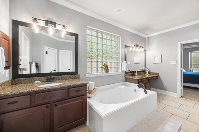 2167 Summit Mist Drive, Conroe, TX 77304