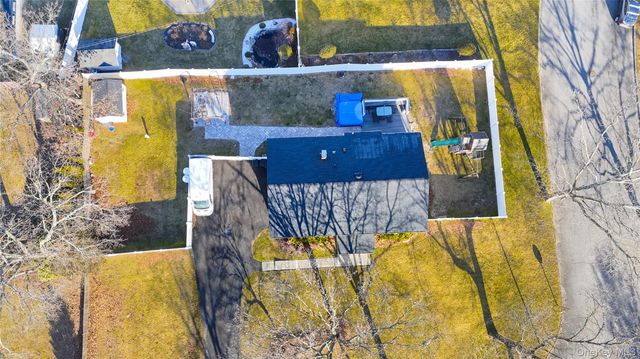 35 Essex Drive, Coram, NY 11727