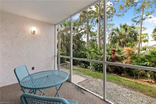3072 Sandpiper Bay CIR M103, Naples, FL 34112
