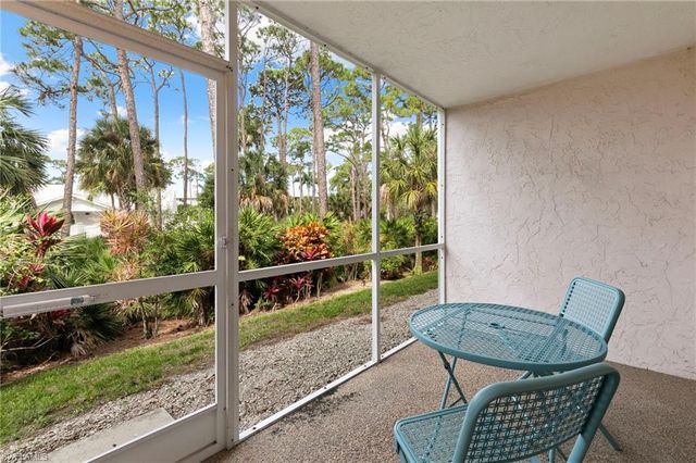 3072 Sandpiper Bay CIR M103, Naples, FL 34112