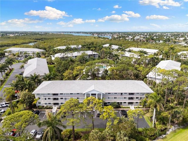 3072 Sandpiper Bay CIR M103, Naples, FL 34112