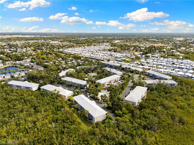 3072 Sandpiper Bay CIR M103, Naples, FL 34112