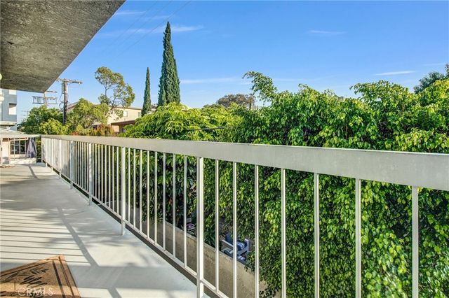 1921 Malcolm Avenue 201, Los Angeles, CA 90025