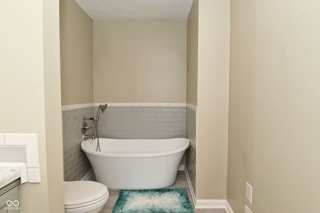 7604 Briarstone Drive, Indianapolis, IN 46227