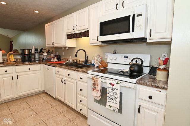 7604 Briarstone Drive, Indianapolis, IN 46227