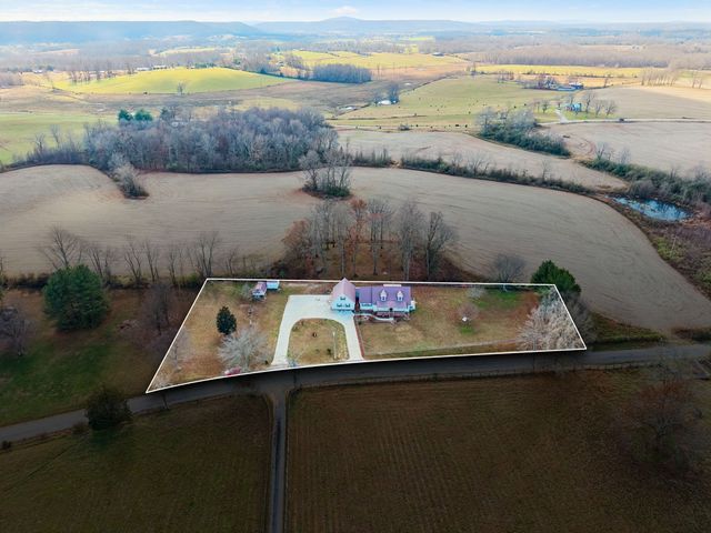 524 Willie Jarvis Rd, Sparta, TN 38583