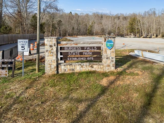 524 Willie Jarvis Rd, Sparta, TN 38583