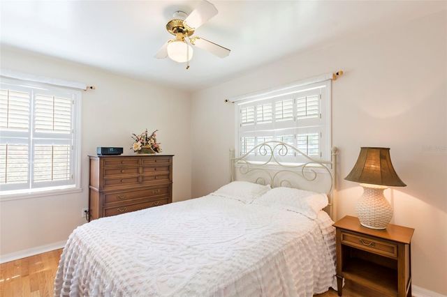 835 49TH AVENUE N, St Petersburg, FL 33703