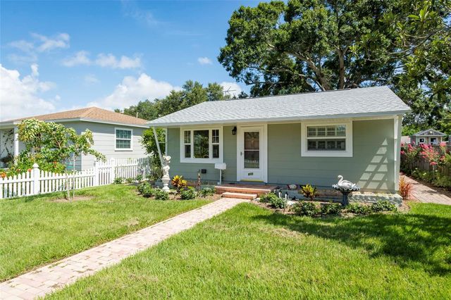 835 49TH AVENUE N, St Petersburg, FL 33703
