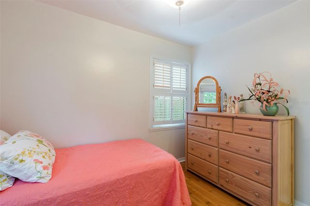 835 49TH AVENUE N, St Petersburg, FL 33703