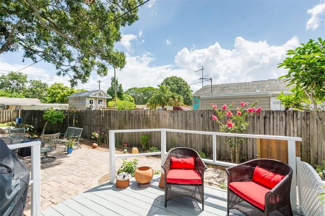 835 49TH AVENUE N, St Petersburg, FL 33703