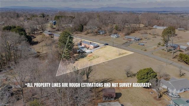 2706 Westfield Road, Mount Airy, NC 27030