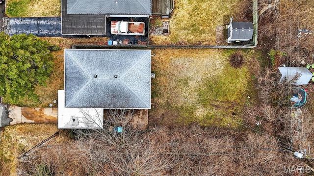 212 Lakeside Drive, Ballwin, MO 63021