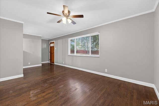 212 Lakeside Drive, Ballwin, MO 63021