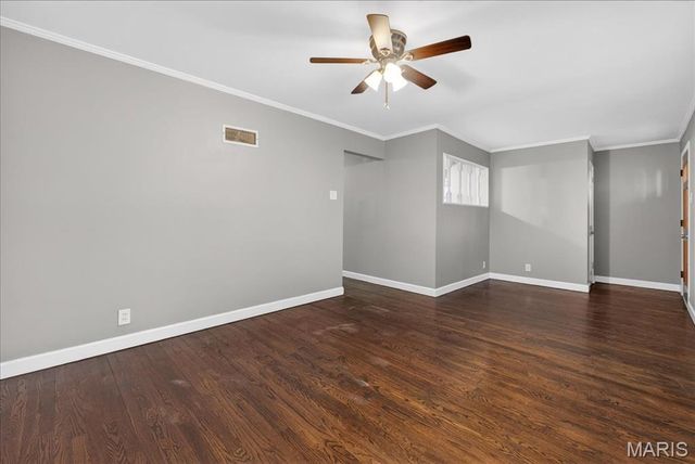 212 Lakeside Drive, Ballwin, MO 63021