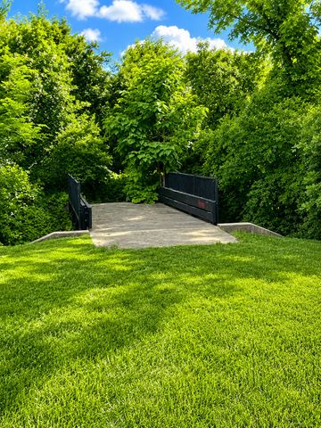 6297 Garfield, Burr Ridge, IL 60527