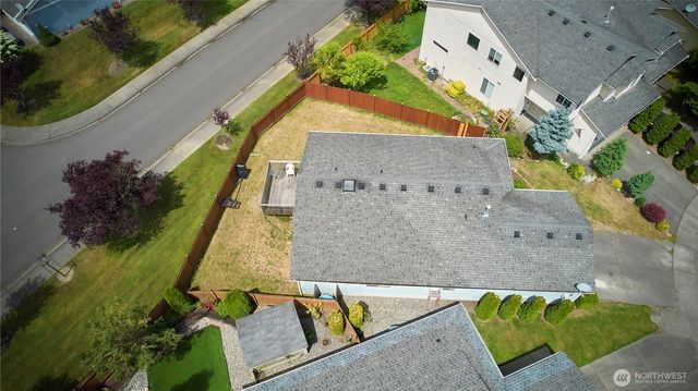 6804 E 132nd Street Ct, Puyallup, WA 98373