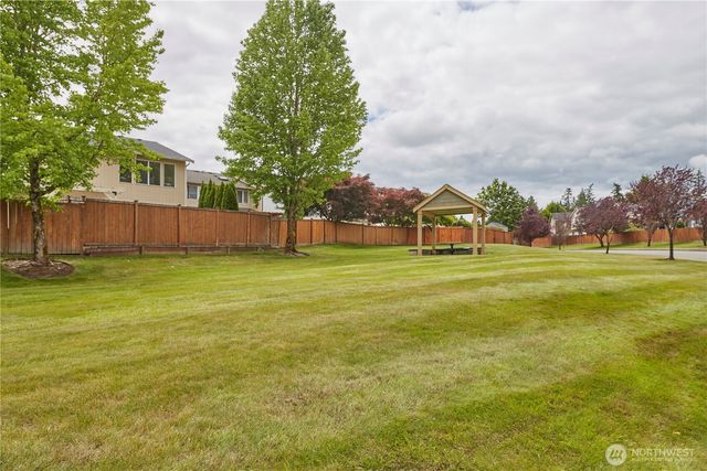 6804 E 132nd Street Ct, Puyallup, WA 98373