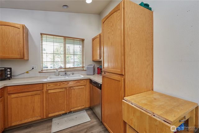 6804 E 132nd Street Ct, Puyallup, WA 98373