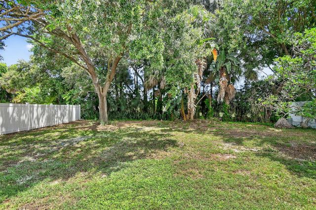 3730 Green Cypress Way, Lake Worth, FL 33467