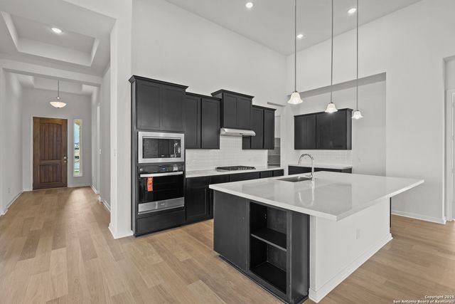 4523 Yoakum Valley, Schertz, TX 78108