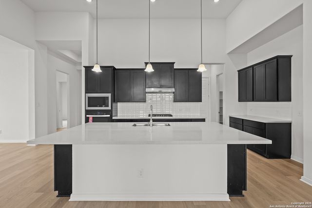 4523 Yoakum Valley, Schertz, TX 78108