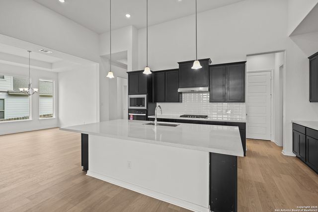 4523 Yoakum Valley, Schertz, TX 78108