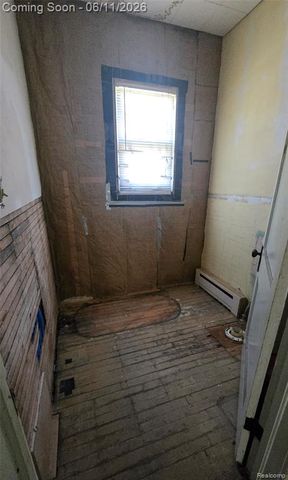 4085 Pine Grove Avenue, Fort Gratiot, MI 48059