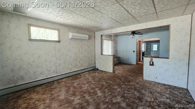 4085 Pine Grove Avenue, Fort Gratiot, MI 48059