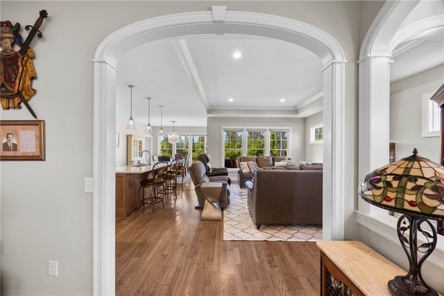 905 Pathway Ln, Webster, NY 14580