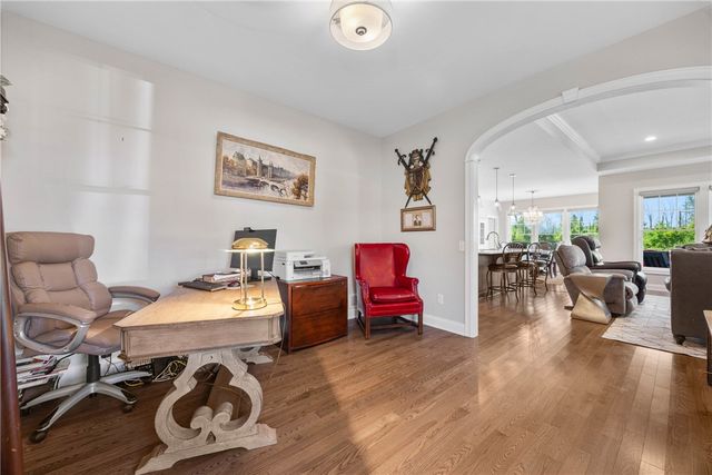 905 Pathway Ln, Webster, NY 14580
