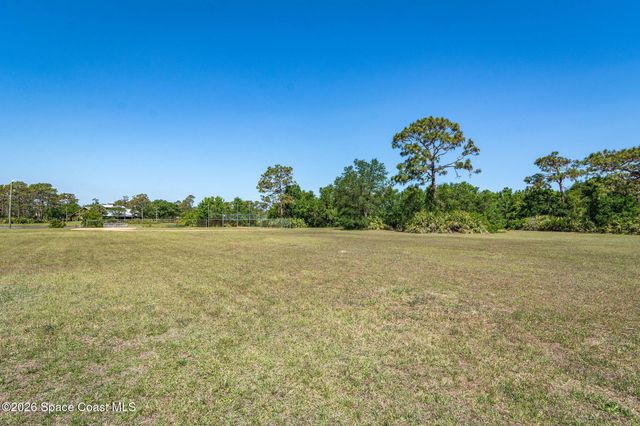 4404 Long Lake Road, Melbourne, FL 32934