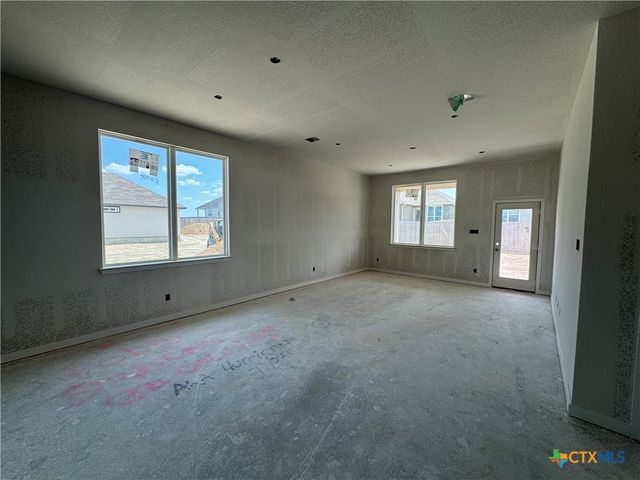 1919 Meridian Loop, Temple, TX 76504