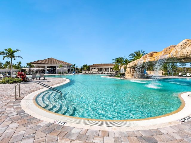 18017 GAWTHROP DRIVE 104, Bradenton, FL 34211