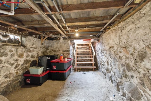 291 Boylston St, Brockton, MA 02301