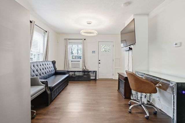 291 Boylston St, Brockton, MA 02301