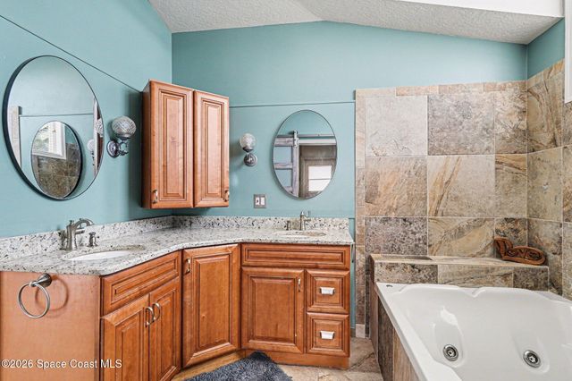 270 Oak Haven Drive, Melbourne, FL 32940