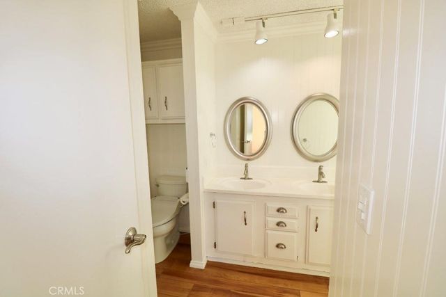 2509 Park Lake 182, Santa Ana, CA 92705